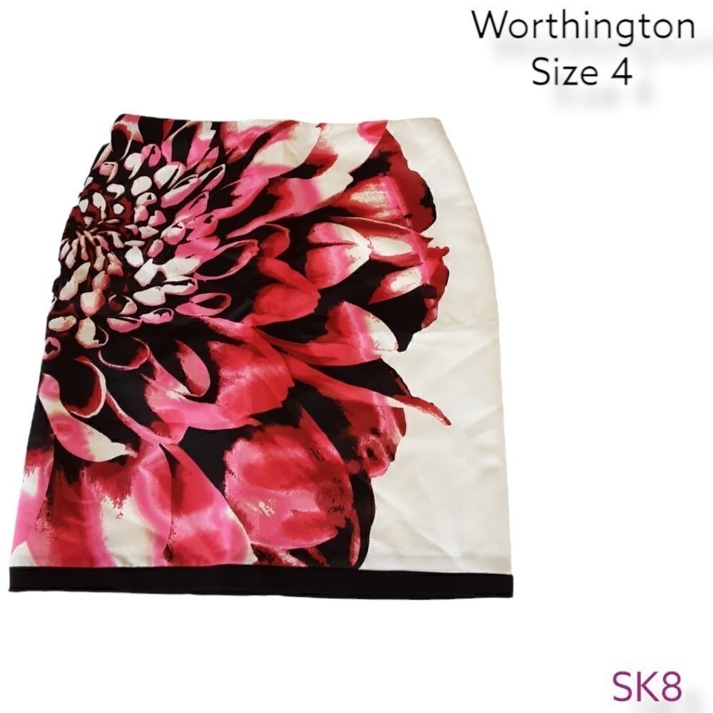Worthington Lined Flower Skirt, Above the Knee, Size 4